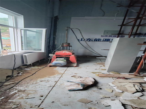 上蔡地基基础下沉墙体裂缝加固注浆顶升施工